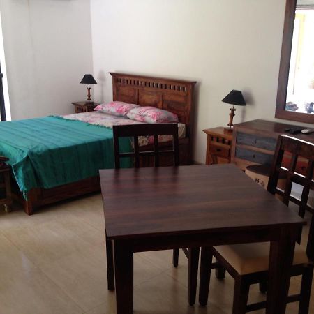 Studio And One Bedroom Apartment In Riviera Sapphire, Siolim Eksteriør billede